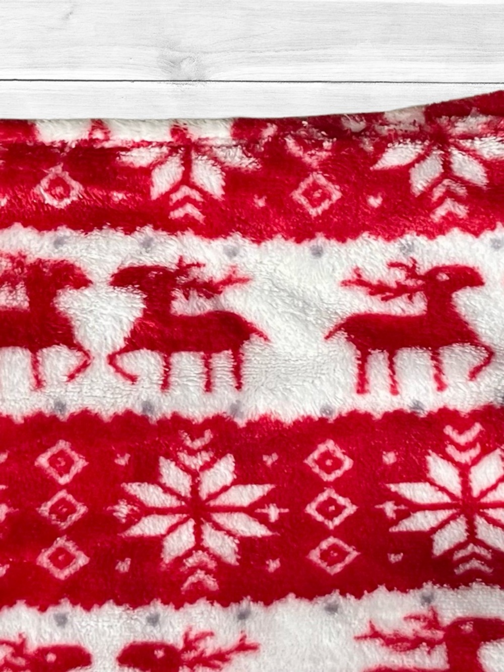 NEW Women’s Comfy Reindeer Print Over the Shoulder Nightgown/Dress/Sweater Sz M. - Picture 8 of 9